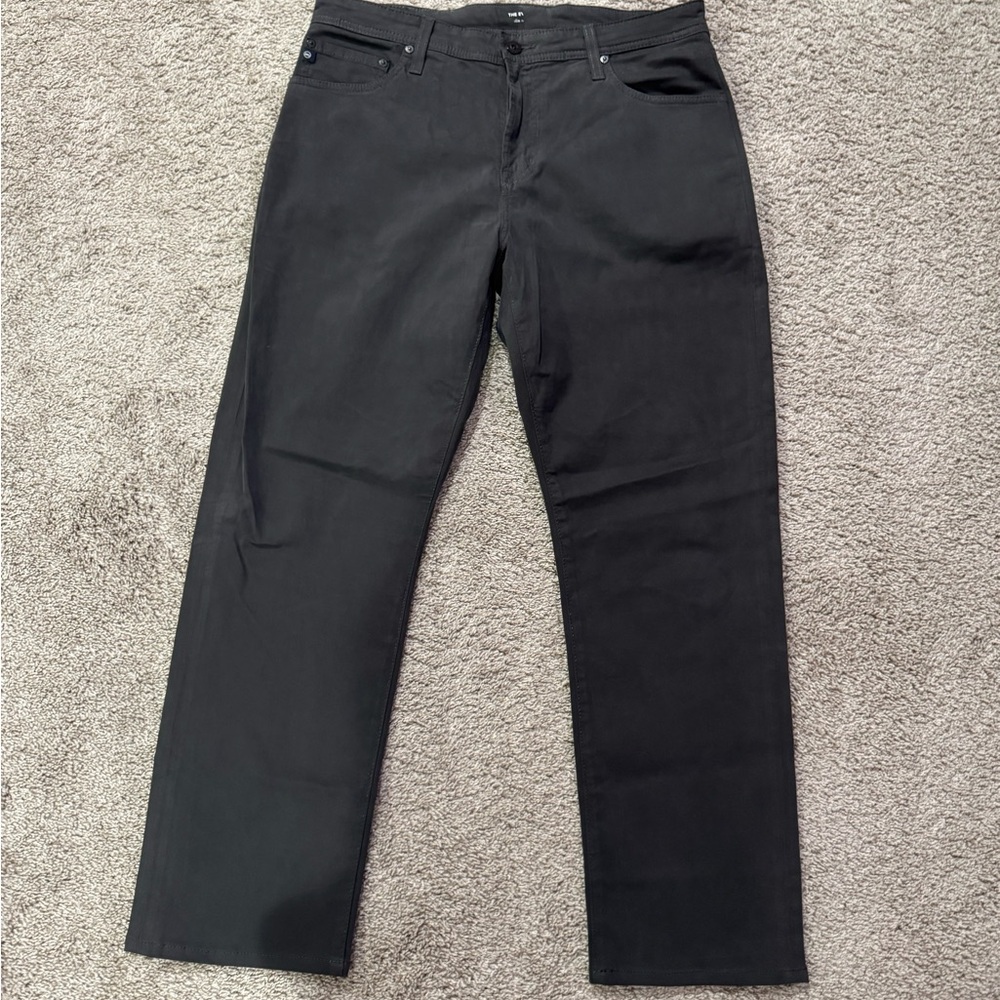 Black Straight-Leg Jeans with Minimalist Design